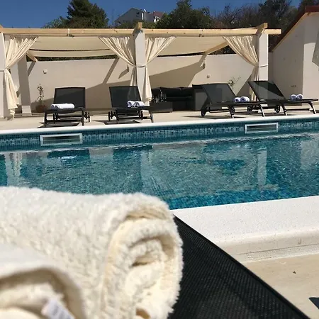 Vujic- Dolac * Trogir