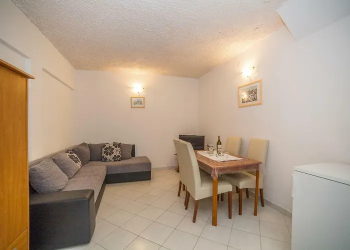 아파트 Vujic- Dolac 트로기르