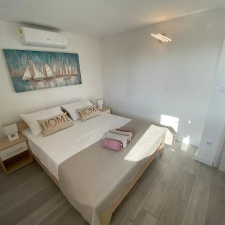 Vujic- Dolac Apartamento *