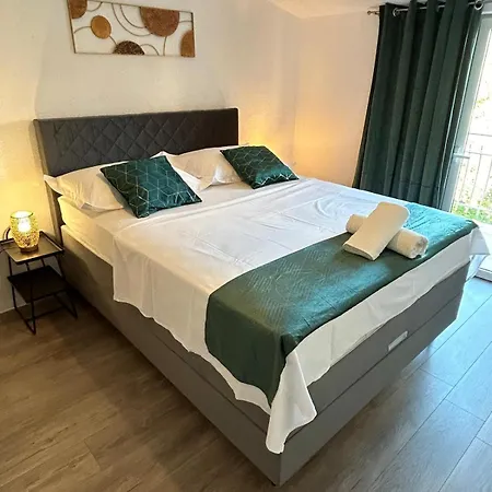 Vujic- Dolac Apartment *
