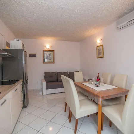 Vujic- Dolac Διαμέρισμα